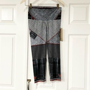 Niyama Sol | Vivienne Beachcomber Crop Leggings